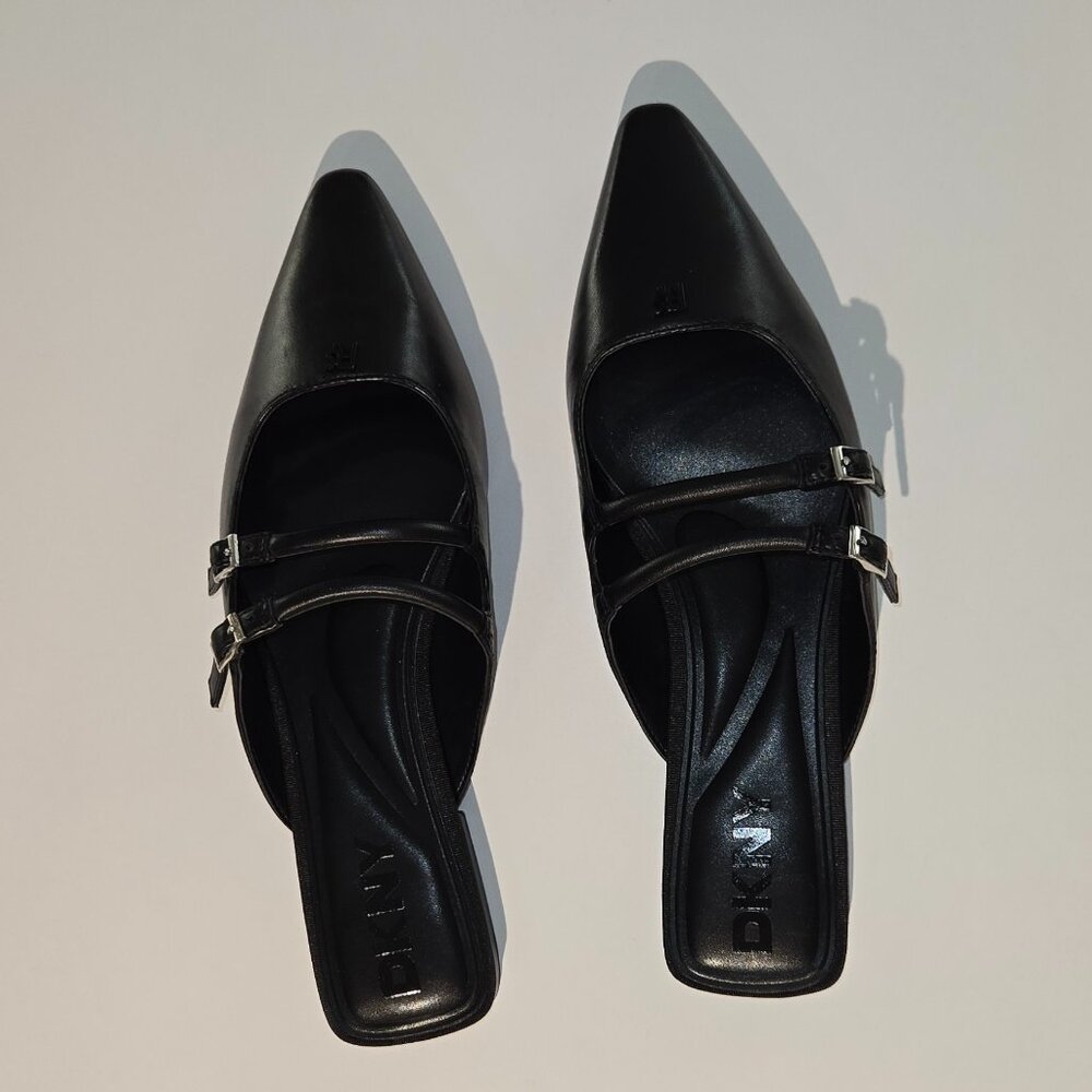 DKNY CAHANA - FLAT MULE 1 BLACK NAPPA (SIZE 8, BRAND NEW)